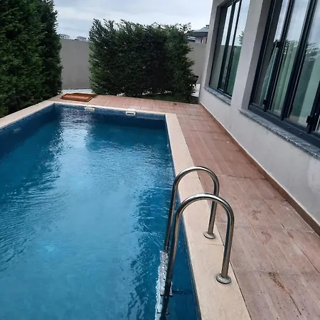 With Private Pool For Daily Rent In Istanbul Buyukcekmece