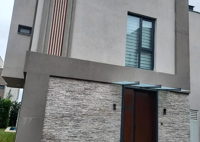 Apartment With Private Pool For Daily Rent In Istanbul